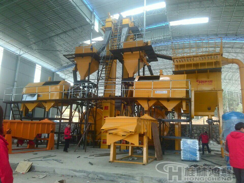 石英砂磨機(jī)，石英砂自磨機(jī)，磨粉機(jī)，制砂機(jī)