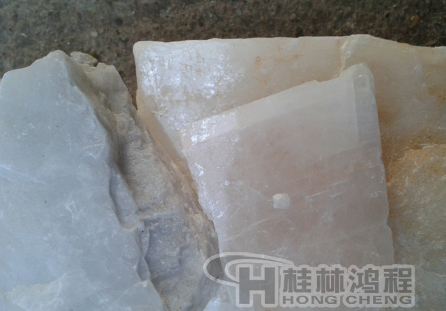 長石，長石粉，長石的用途