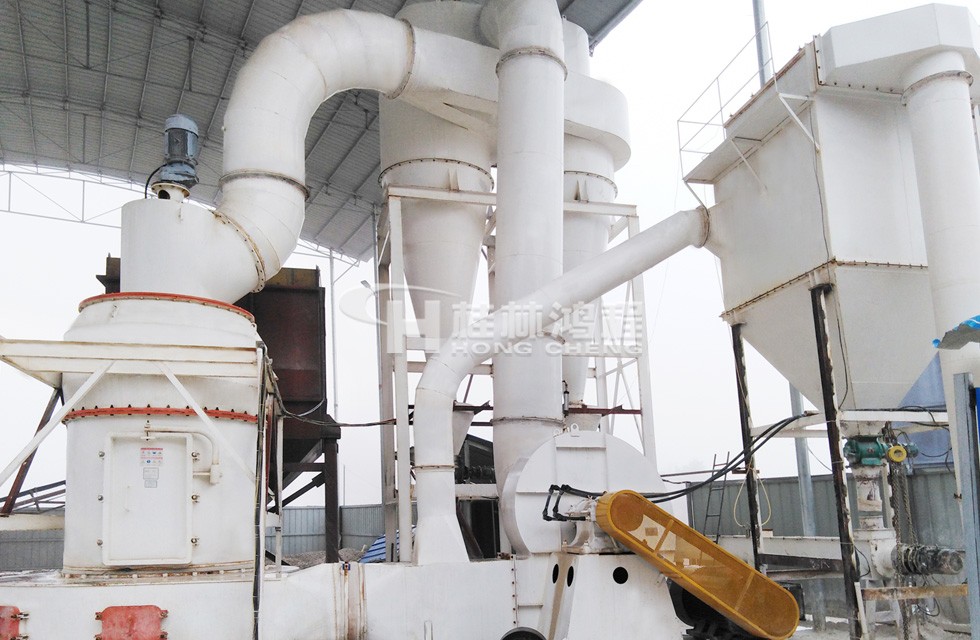 HC1900打礦石粉機(jī)器多少錢一臺(tái) 雷蒙磨粉機(jī)多少錢一臺(tái)？幾萬到幾十萬不等